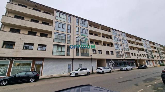 Ático en Venta en  SAN LORENZO, 15 en Val do Dubra