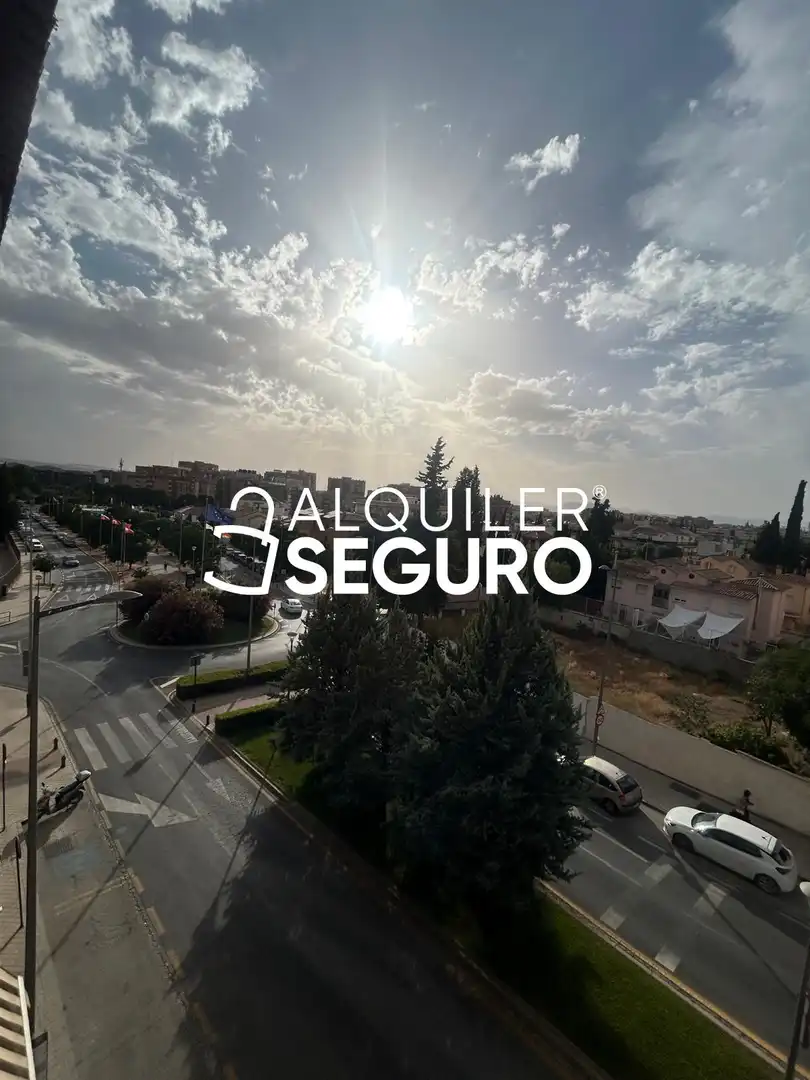 Vista exterior de Pis de lloguer en Granada amb Aire condicionat, Calefacció i Terrassa