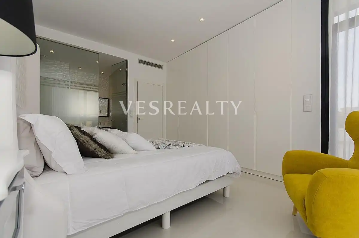 Detached house with terrace for sale in Calle Juan Marsé, imagen 24