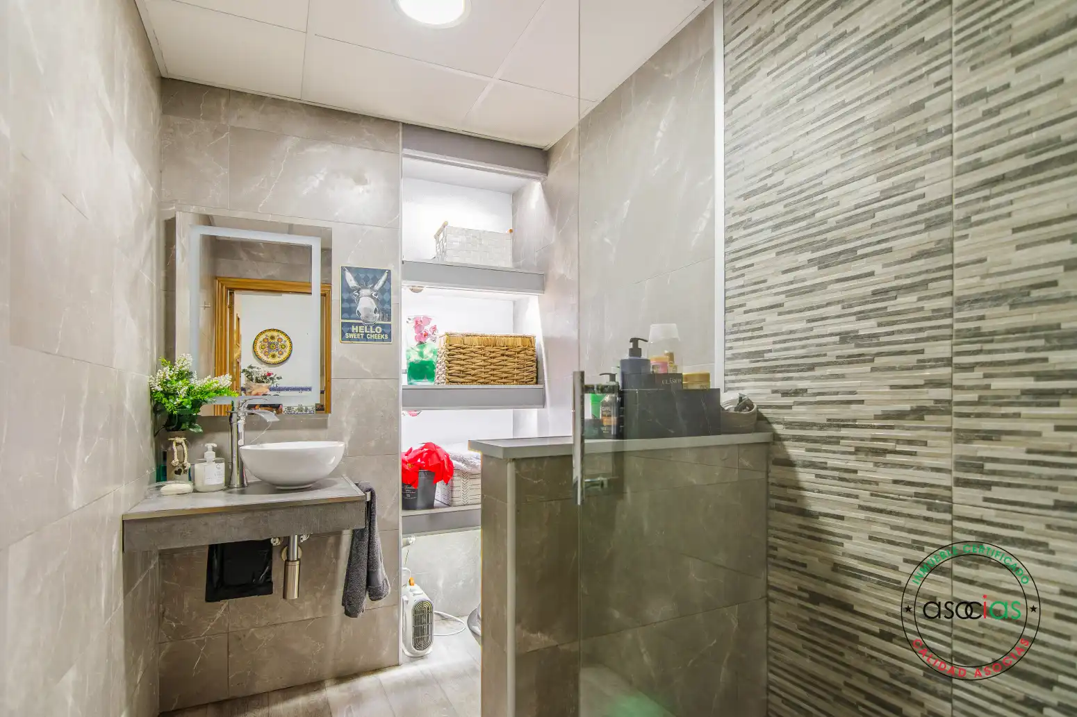 Baño de Piso en venta en Gijón  con Calefacción y Terraza