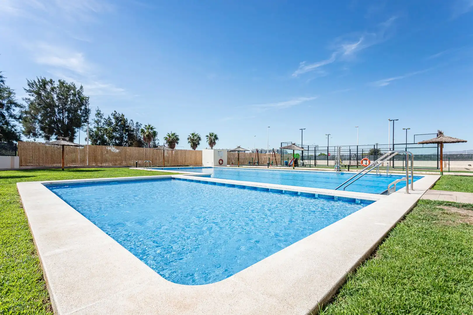 Ático con piscina en venta en de la Generalitat, imagen 5
