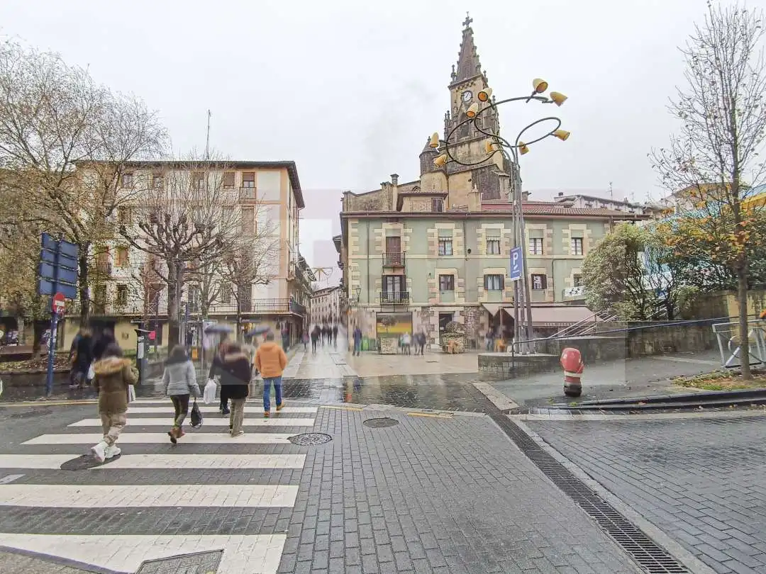 Local comercial en venda a Pablo Iglesias Hiribidea, imagen 3