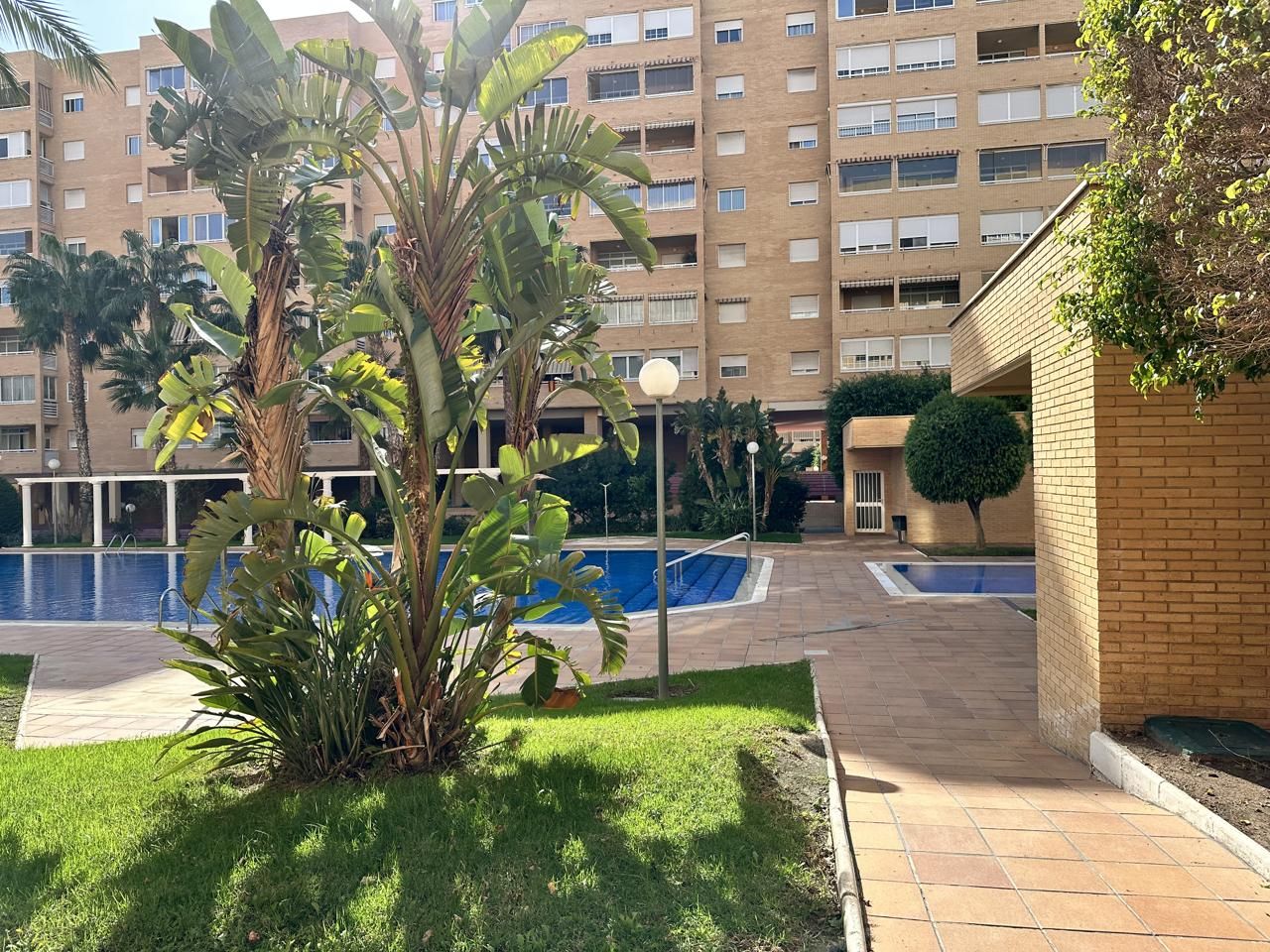 Piscina de Piso en venta en Alicante / Alacant con Aire acondicionado, Terraza y Trastero
