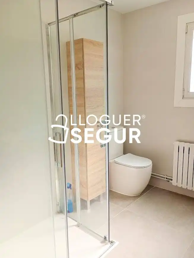 Bany de Casa o xalet de lloguer en Cox amb Calefacció, Terrassa i Traster