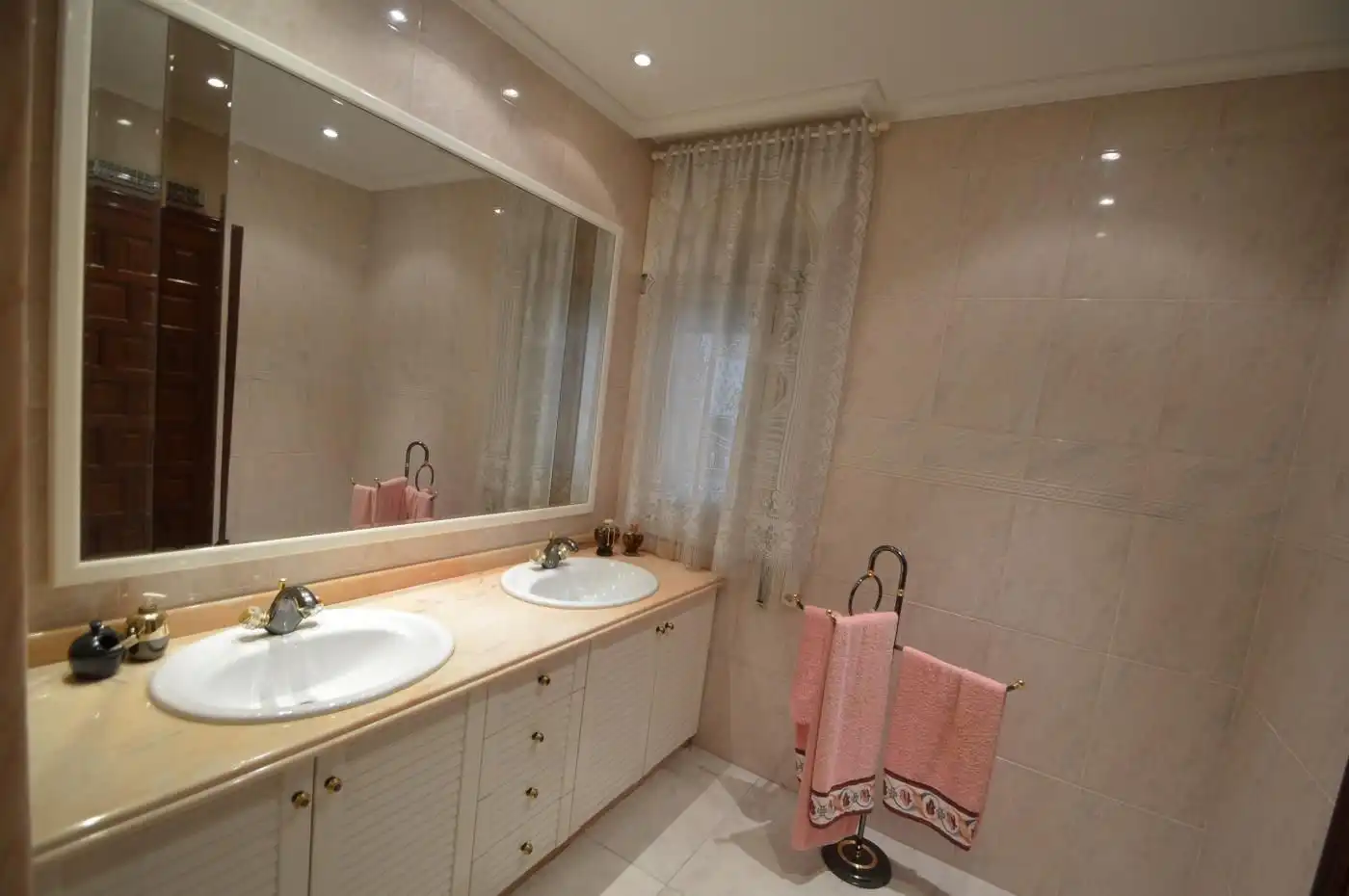 Bany de Casa o xalet en venda en Vinaròs amb Aire condicionat, Jardí privat i Terrassa