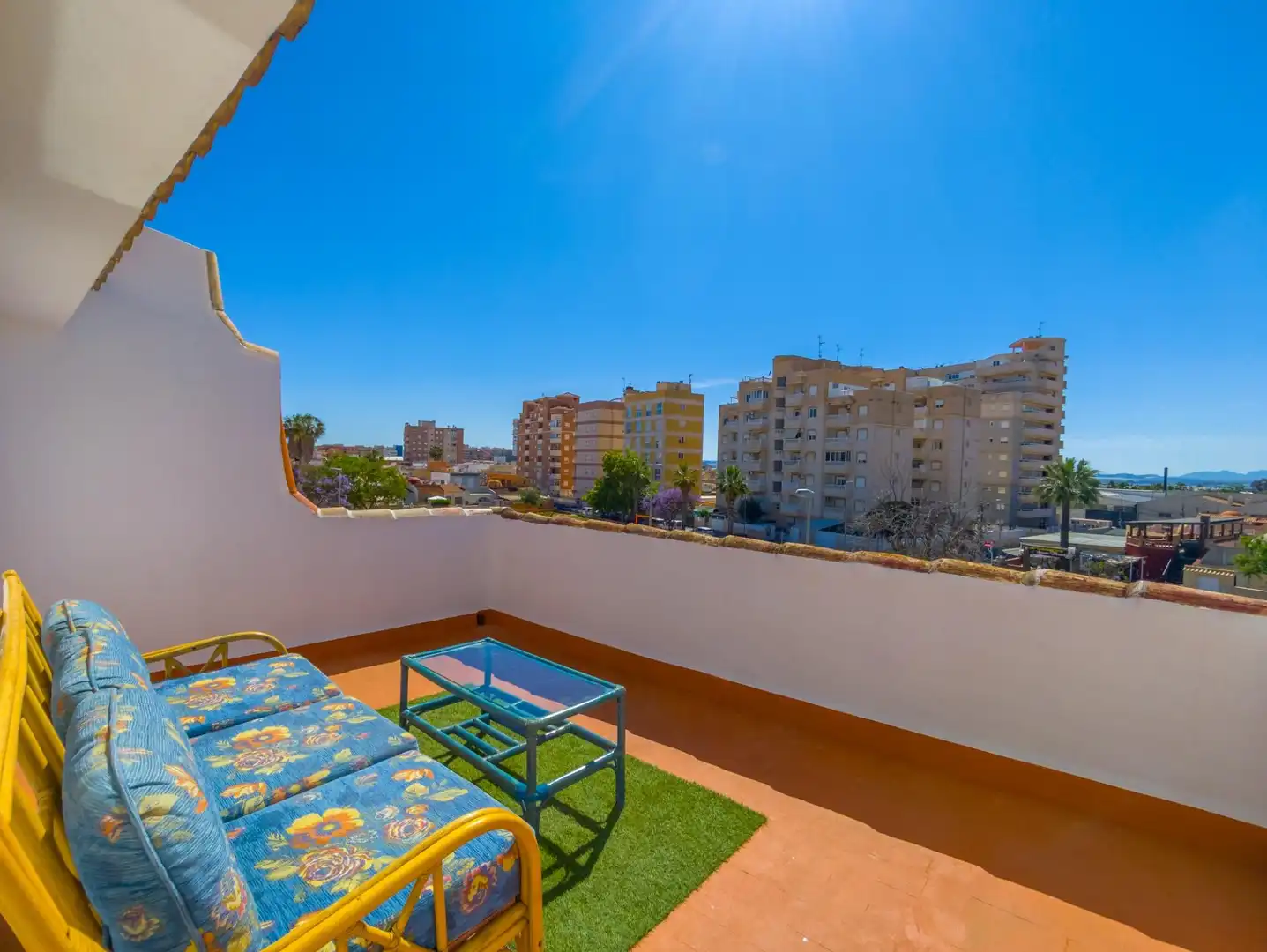 Terraza de Casa o chalet en venta en Torrevieja con Aire acondicionado, Jardín privado y Amueblado