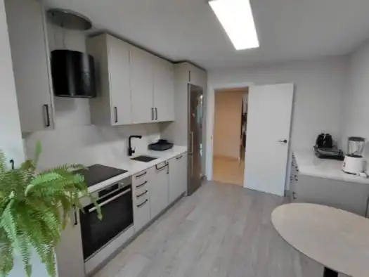 Cocina de Apartamento en venta en Marbella con Aire acondicionado, Calefacción y Terraza