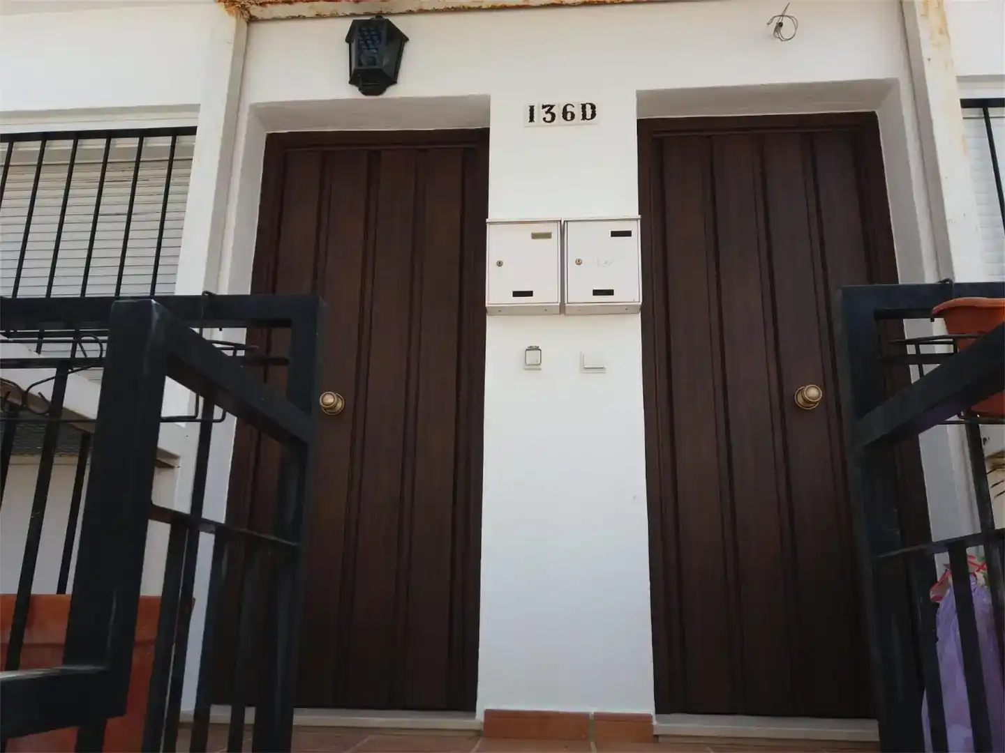 Vista exterior de Casa adosada en venta en El Pedroso, Sevilla