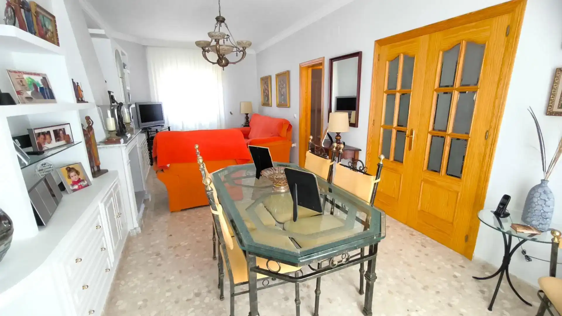 Sala d'estar de Casa o xalet en venda en Valencina de la Concepción amb Piscina