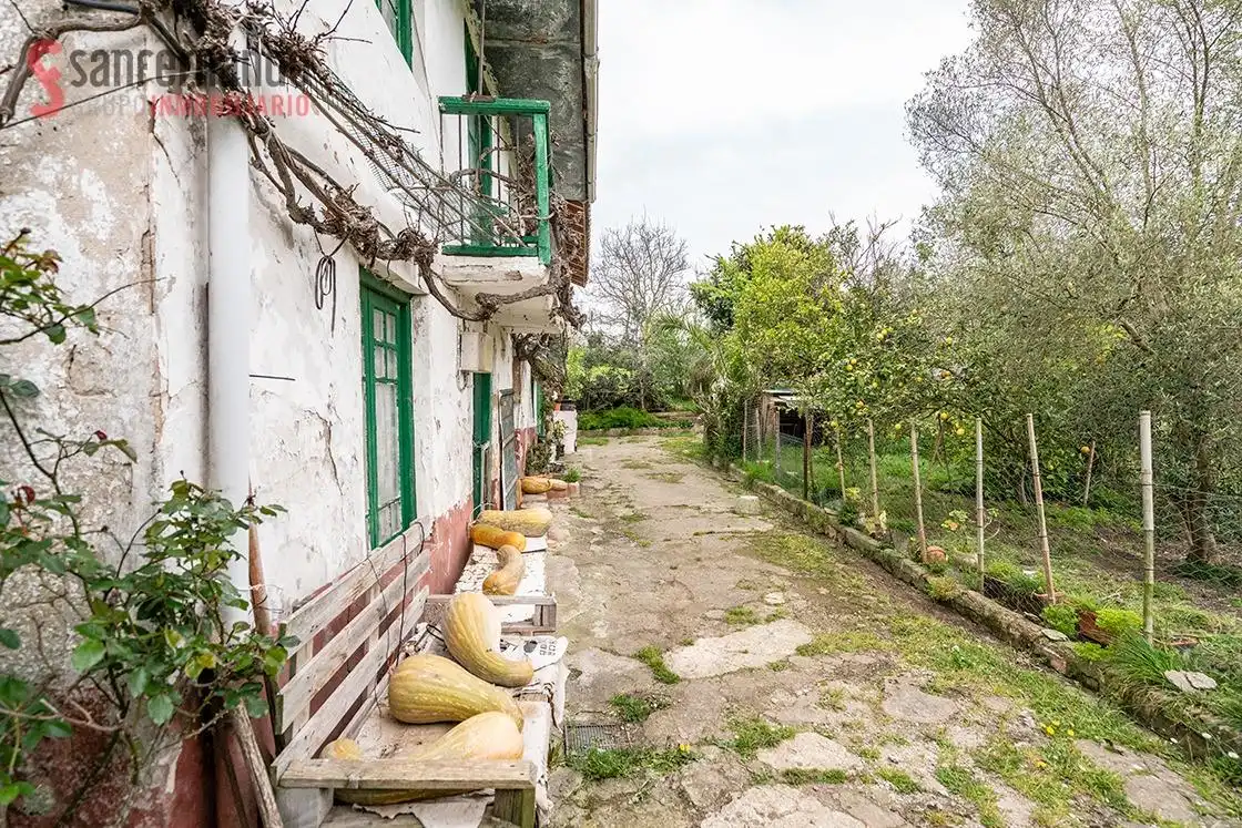 Vista exterior de Finca rústica en venta en Torrelavega  con Trastero