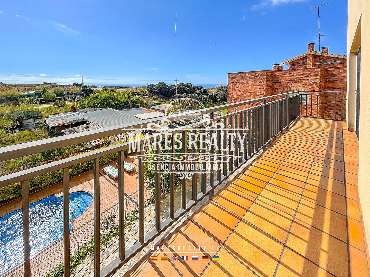 Exterior view of House or chalet for sale in Mataró  with Air Conditioner, Heating and Private garden