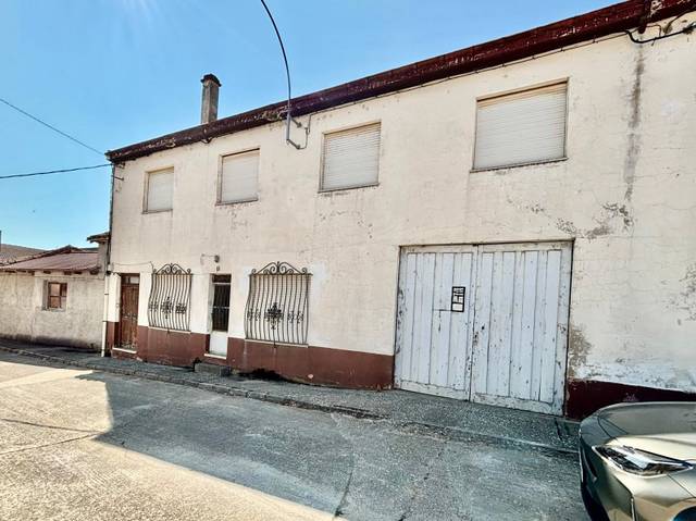 Finca rústica en Venta en Calle la Cuesta, 2 en Riego de la Vega