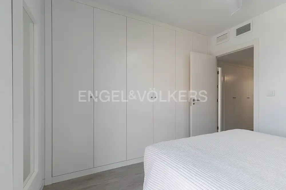 Bedroom of Flat for rent in Godella  with Air Conditioner, Heating and Swimming Pool