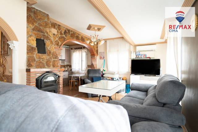 Casa-chalet en Venta en  IGLESIA, 1 en Zújar