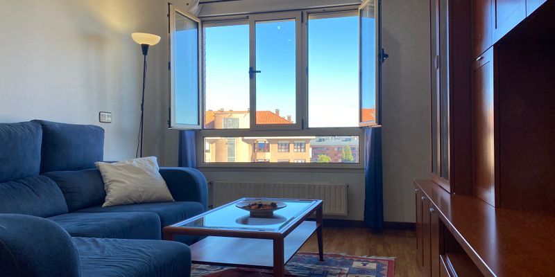 Living room of Flat for sale in Oviedo   with Storage room and Balcony