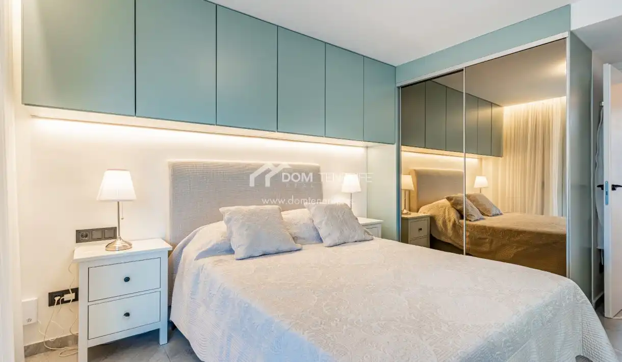 Habitación de Casa o chalet en venta en Arona con Terraza y Piscina