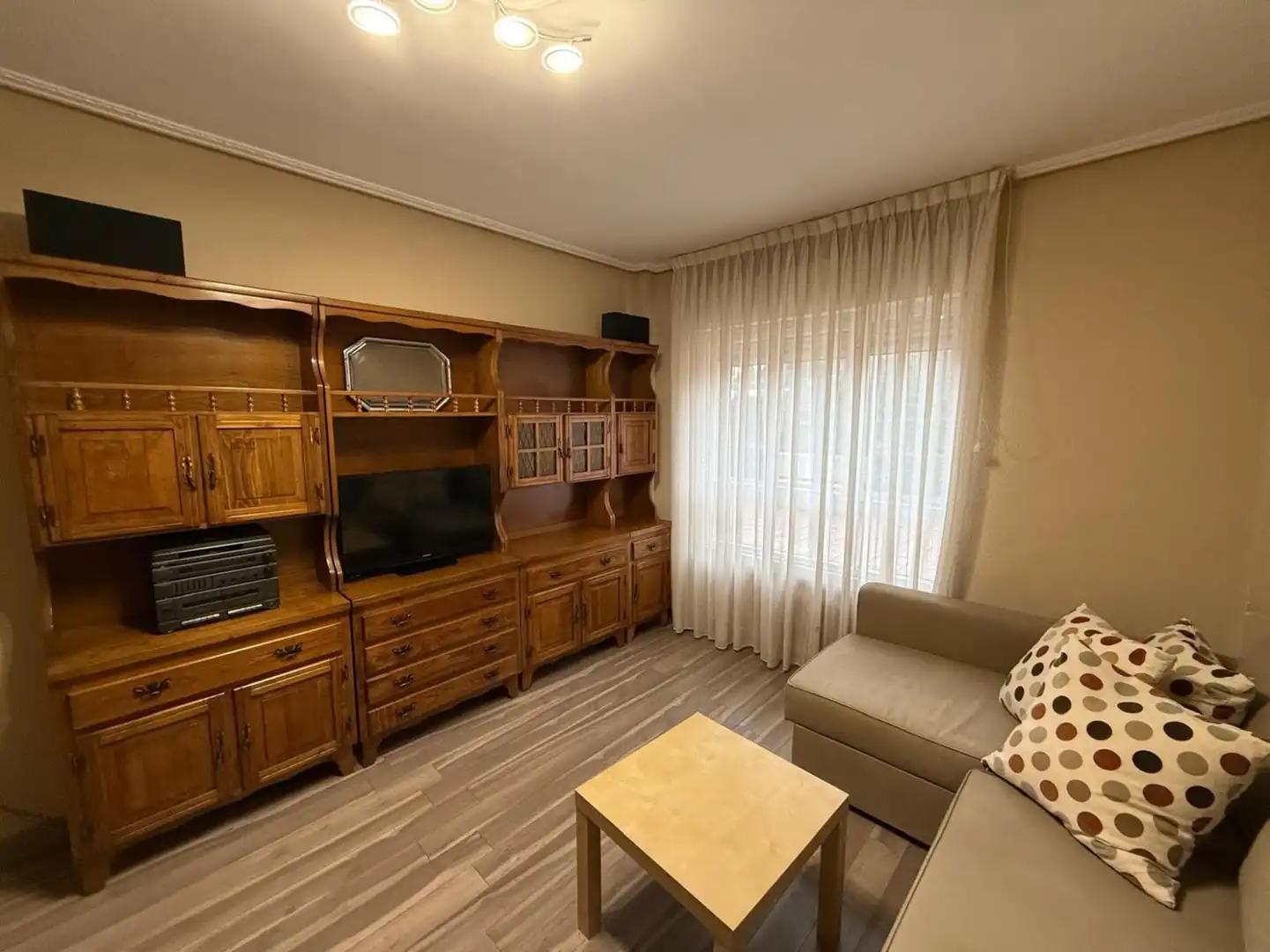 Piso en venta en Avilés - calle Leopoldo Alas Clarín, La Magdalena