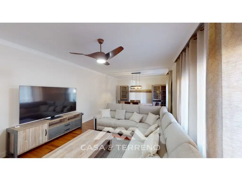 Sala d'estar de Casa o xalet en venda en Vélez-Málaga amb Aire condicionat, Jardí privat i Terrassa