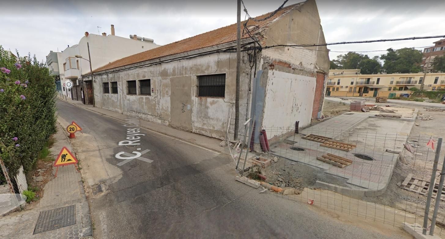 Exterior view of Industrial buildings for sale in Algeciras
