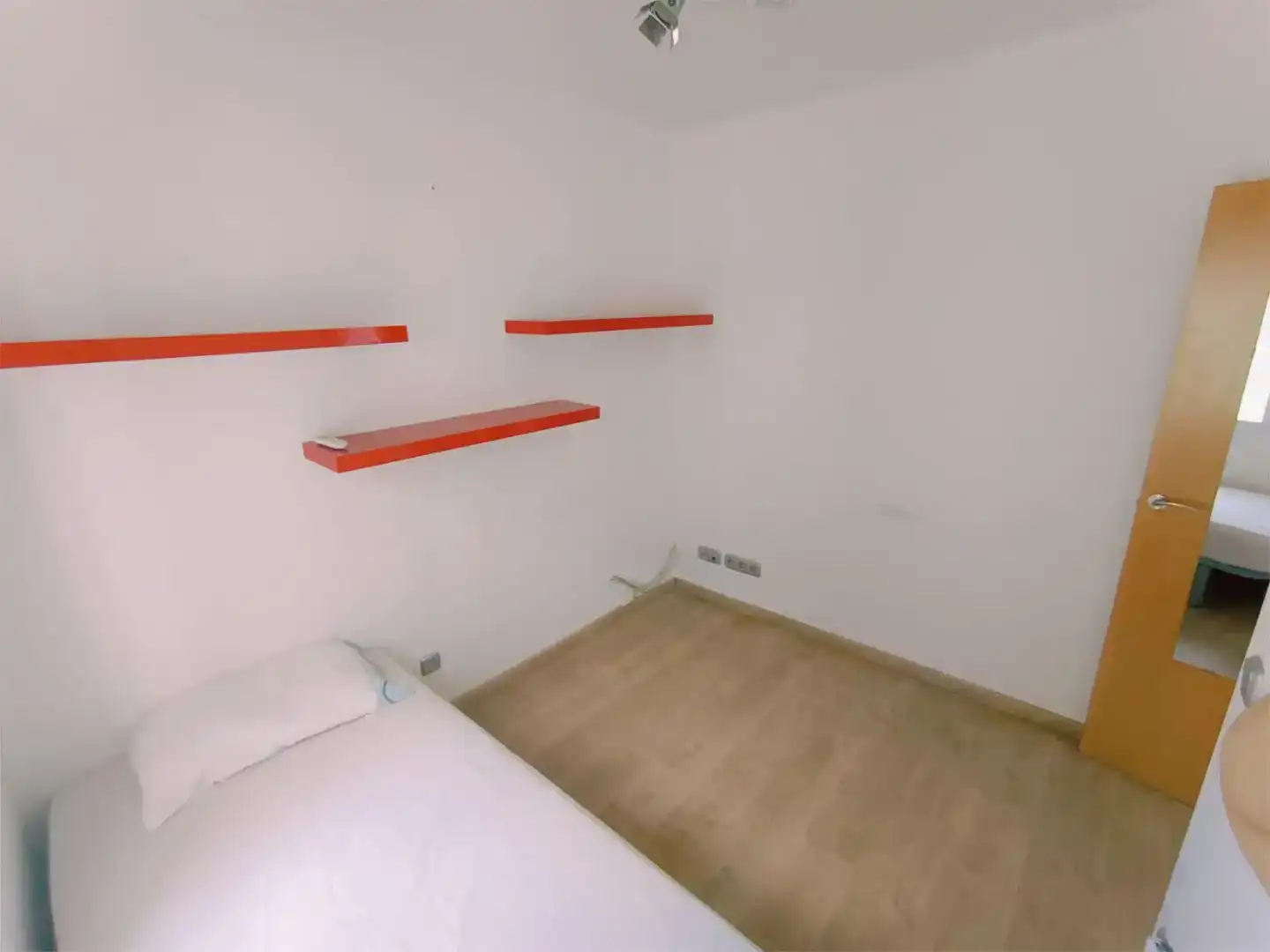 Schlafzimmer von Wohnung zur Miete in Barcelona mit Klimaanlage, Parkett und Möbliert