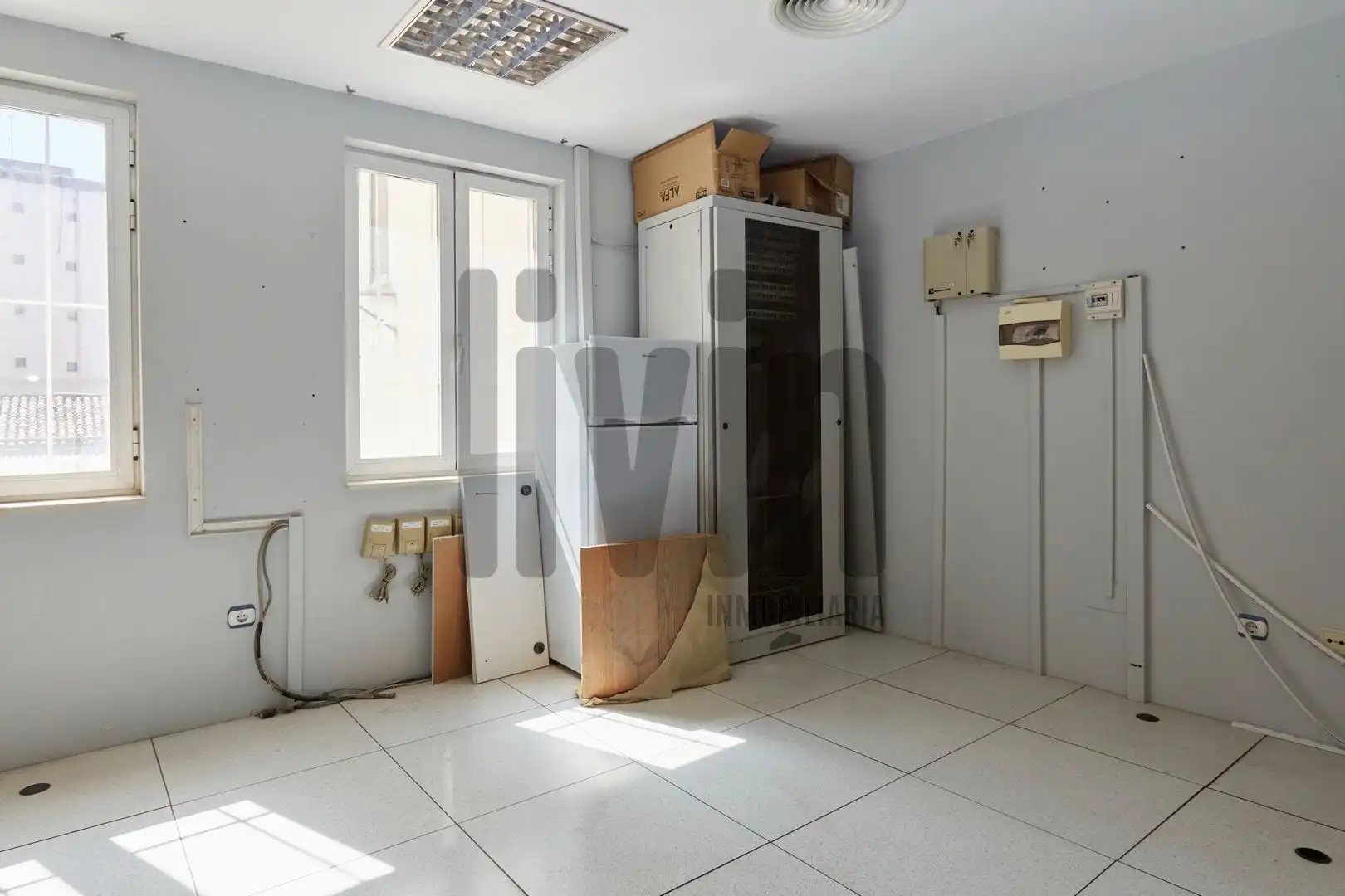 Oficina en venta en Jaén con Aire acondicionado y Calefacción