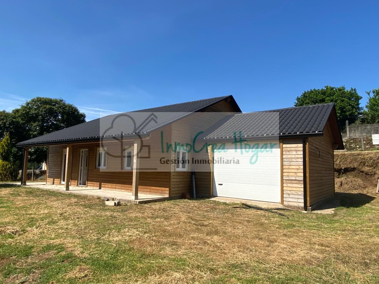 Vista exterior de Casa o xalet en venda en O Porriño   amb Calefacció, Jardí privat i Traster