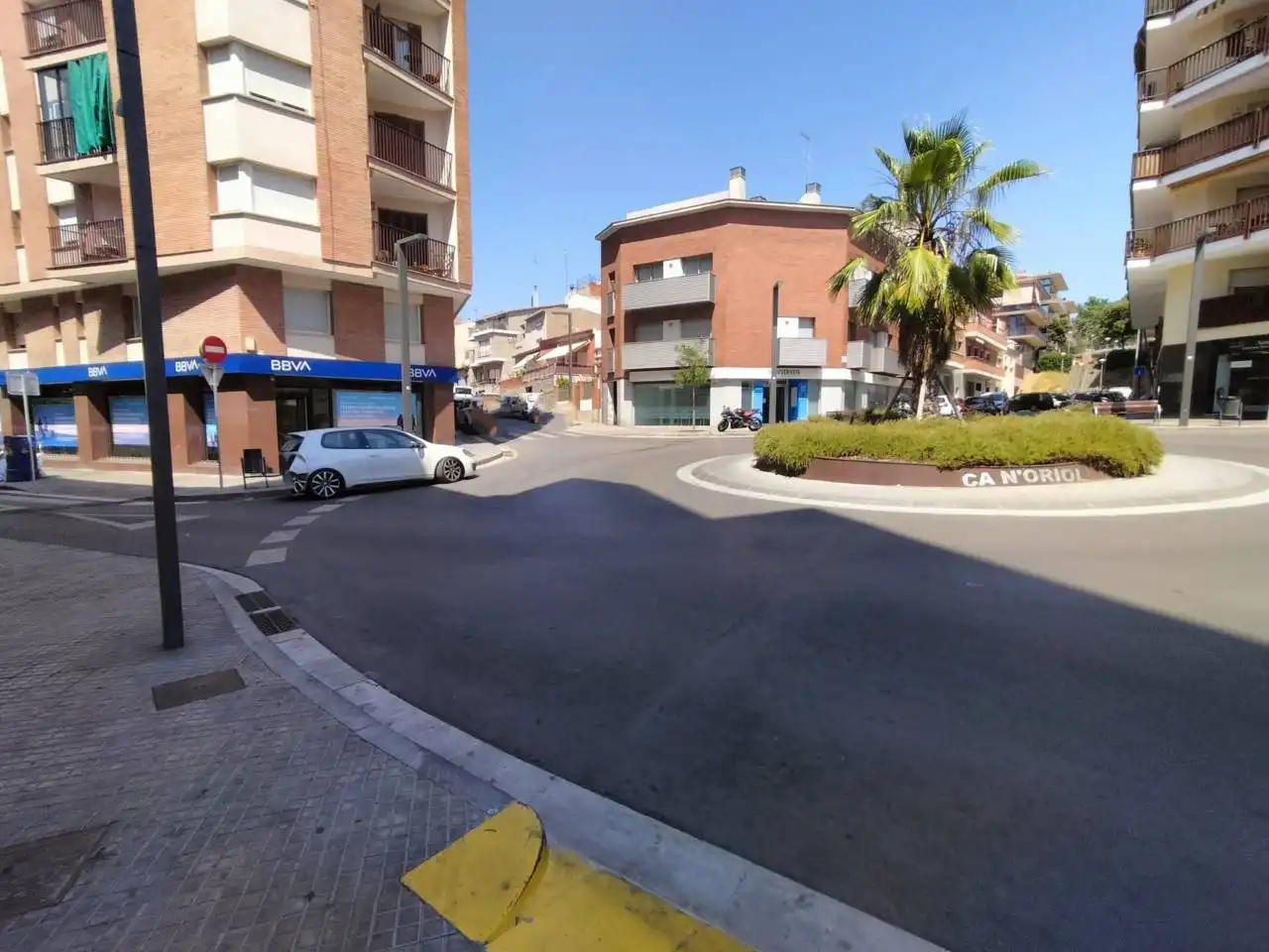Vista exterior de Local en venta en Rubí con Aire acondicionado