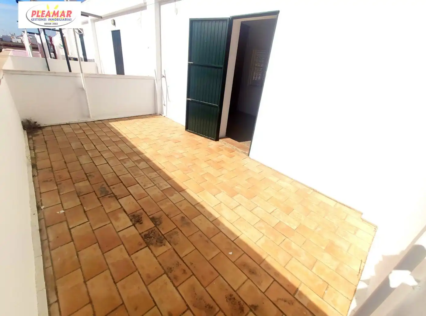 Terraza de Dúplex en venta en Chipiona con Terraza, Trastero y Amueblado