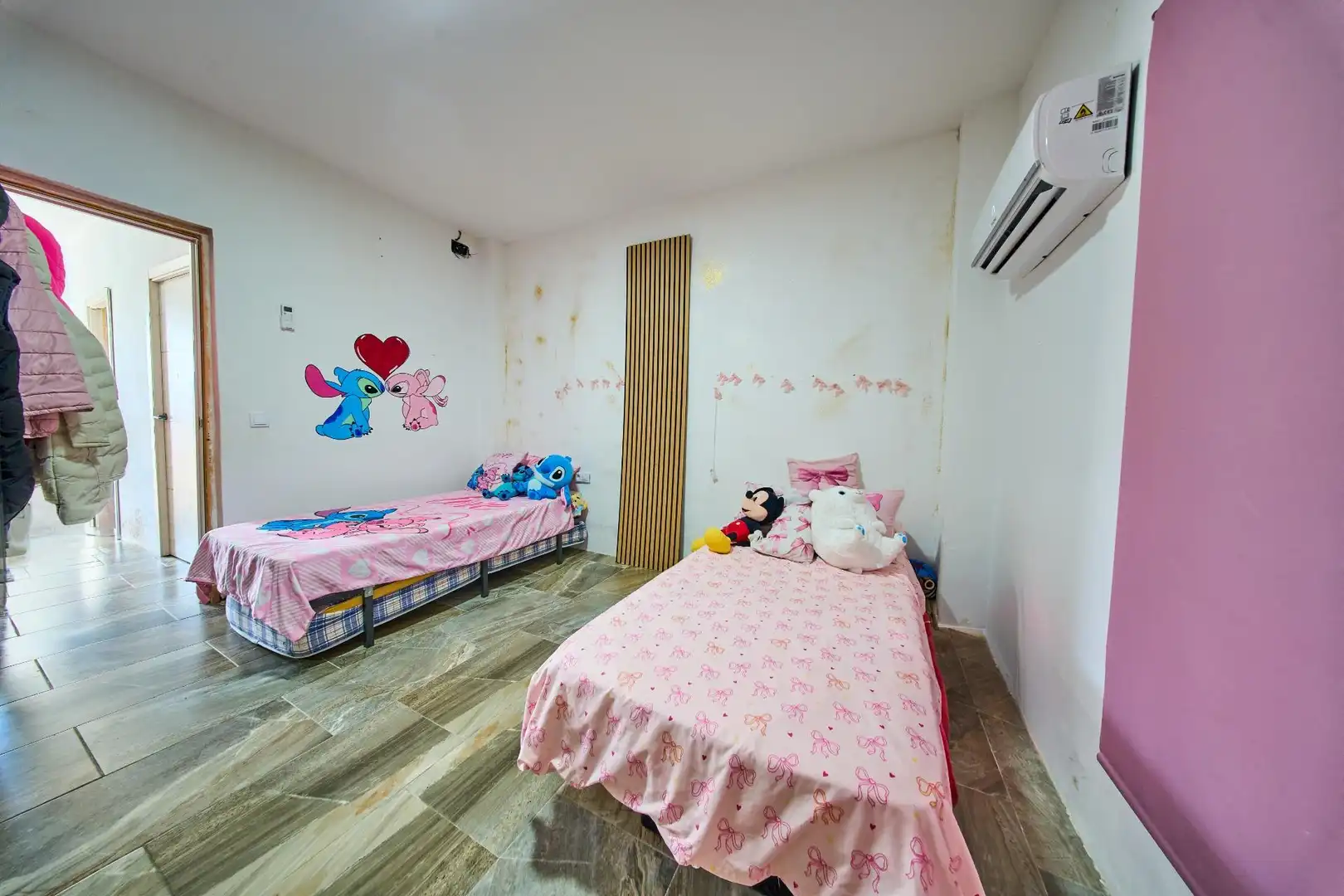 Dormitori de Casa o xalet en venda en Granada