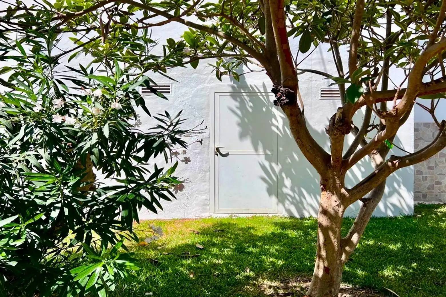 Garden of Attic for sale in Torrevieja  with Air Conditioner, Heating and Terrace