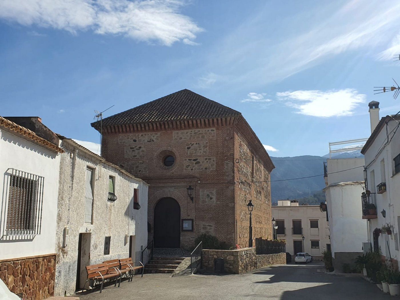 Vista exterior de Casa o xalet en venda en Fondón amb Terrassa