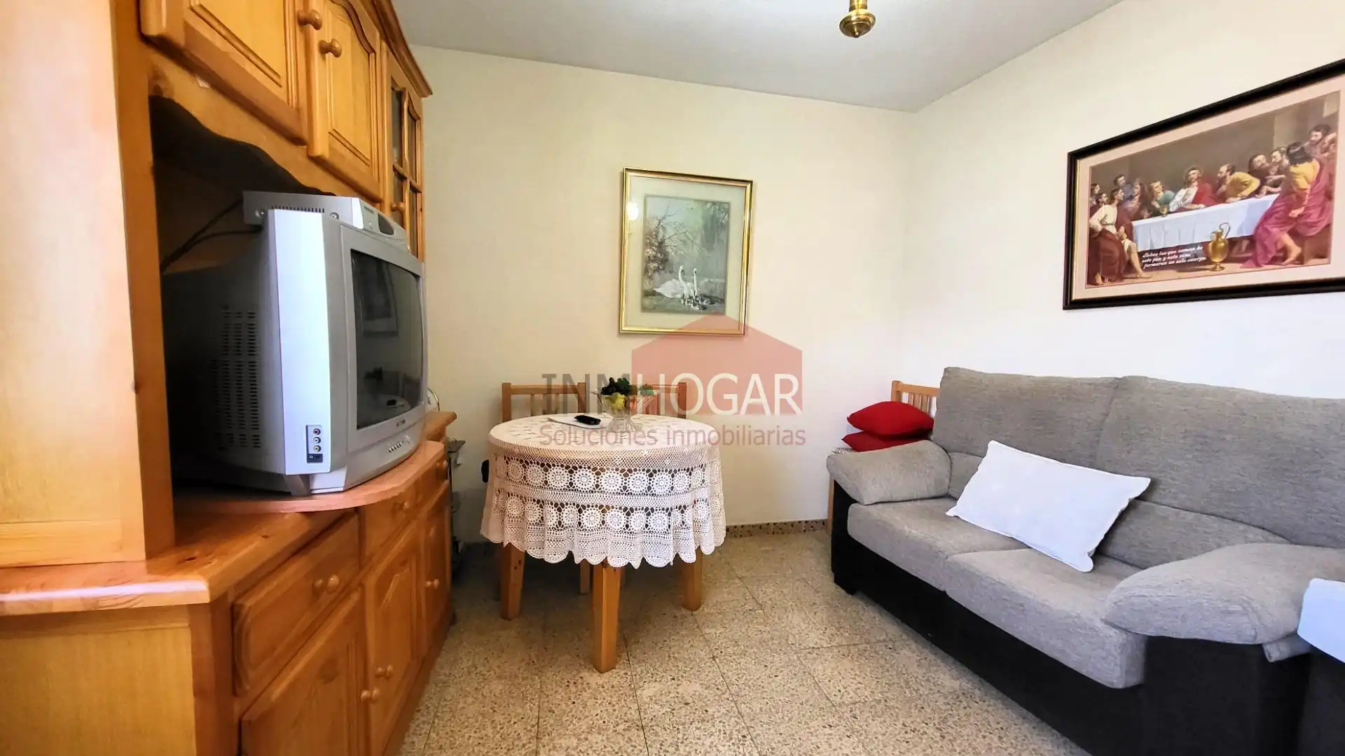 Living room of Flat for sale in Navalmoral  with Terrace, Storage room and Furnished