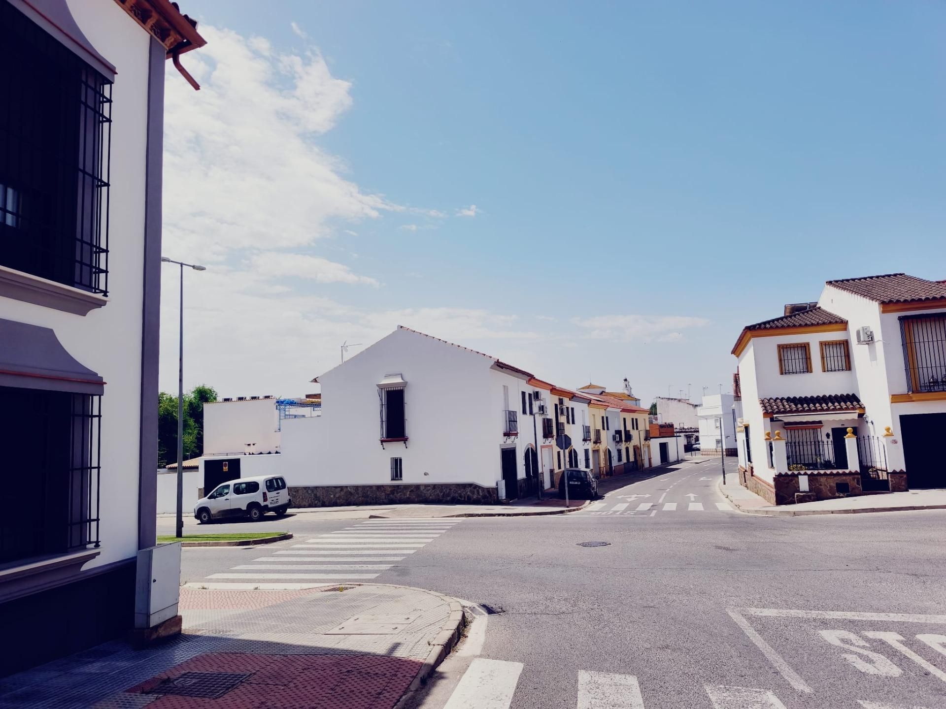 Vista exterior de Casa adosada en venda en Cantillana