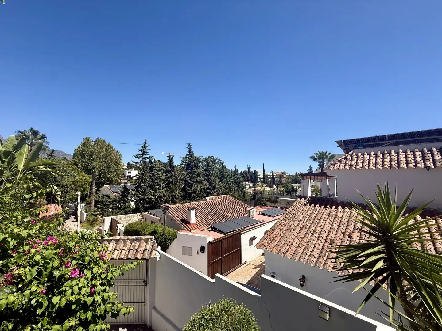 Vista exterior de Casa o chalet en venta en Marbella con Aire acondicionado, Jardín privado y Terraza