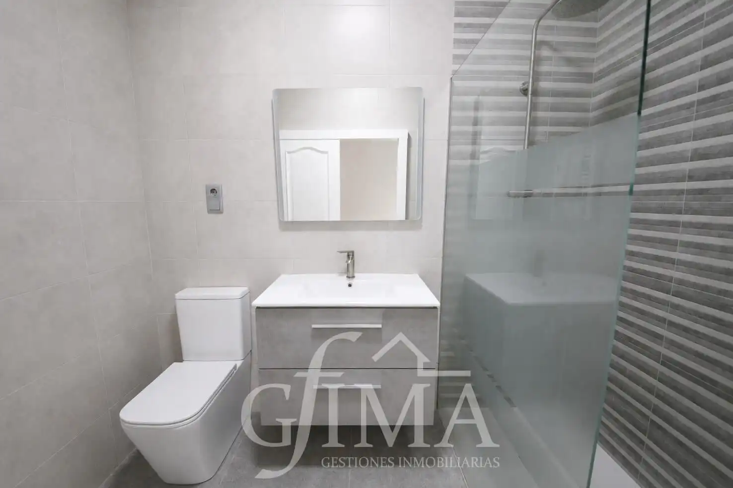Baño de Casa adosada en venta en Tomelloso con Calefacción y Trastero