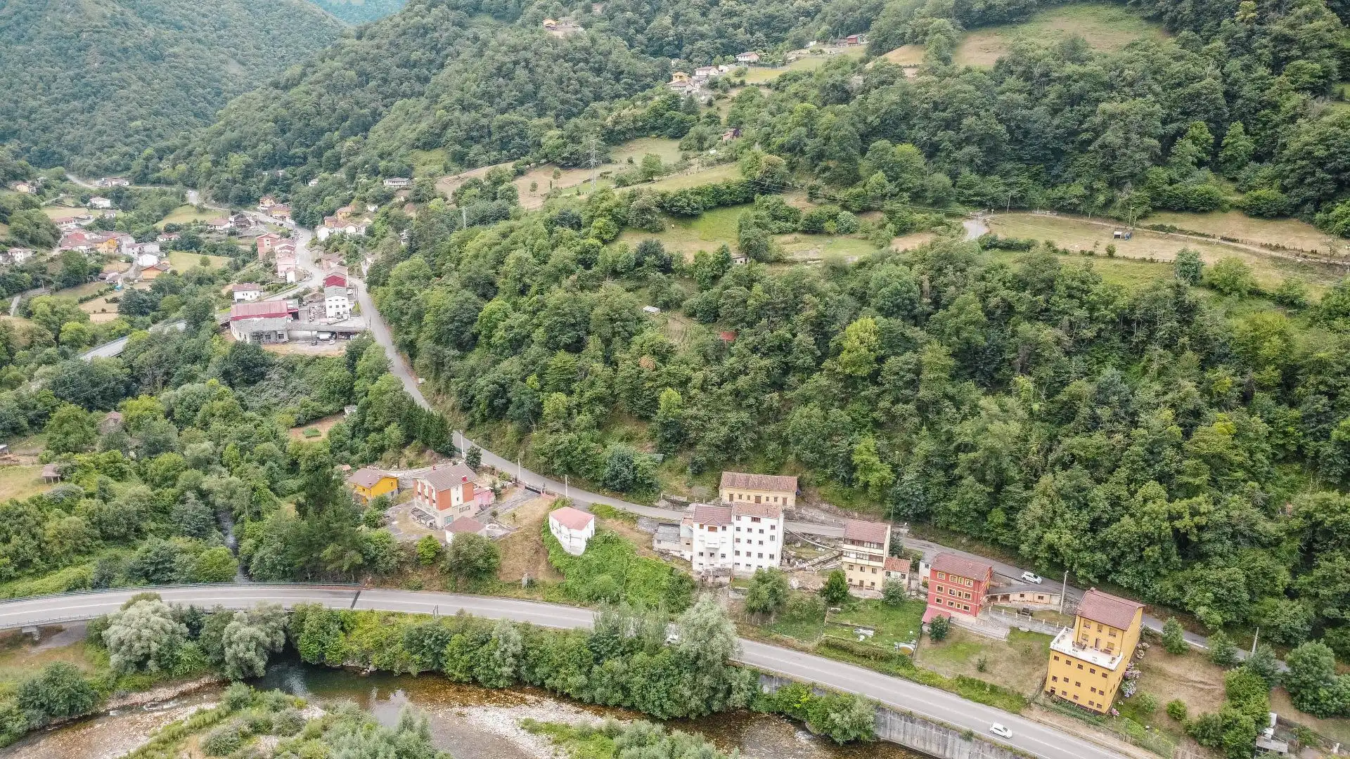 Vista exterior de Pis en venda en Aller amb Traster