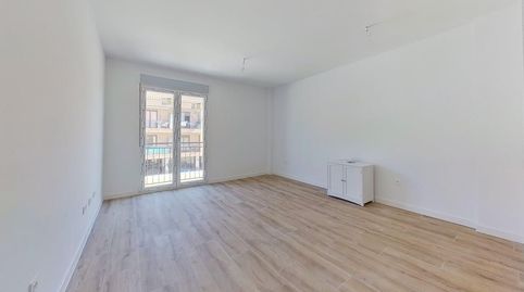 Foto 4 de Dúplex en venta en 5 Calle Virgen de la Natividad #3, Torrejón de la Calzada, Madrid