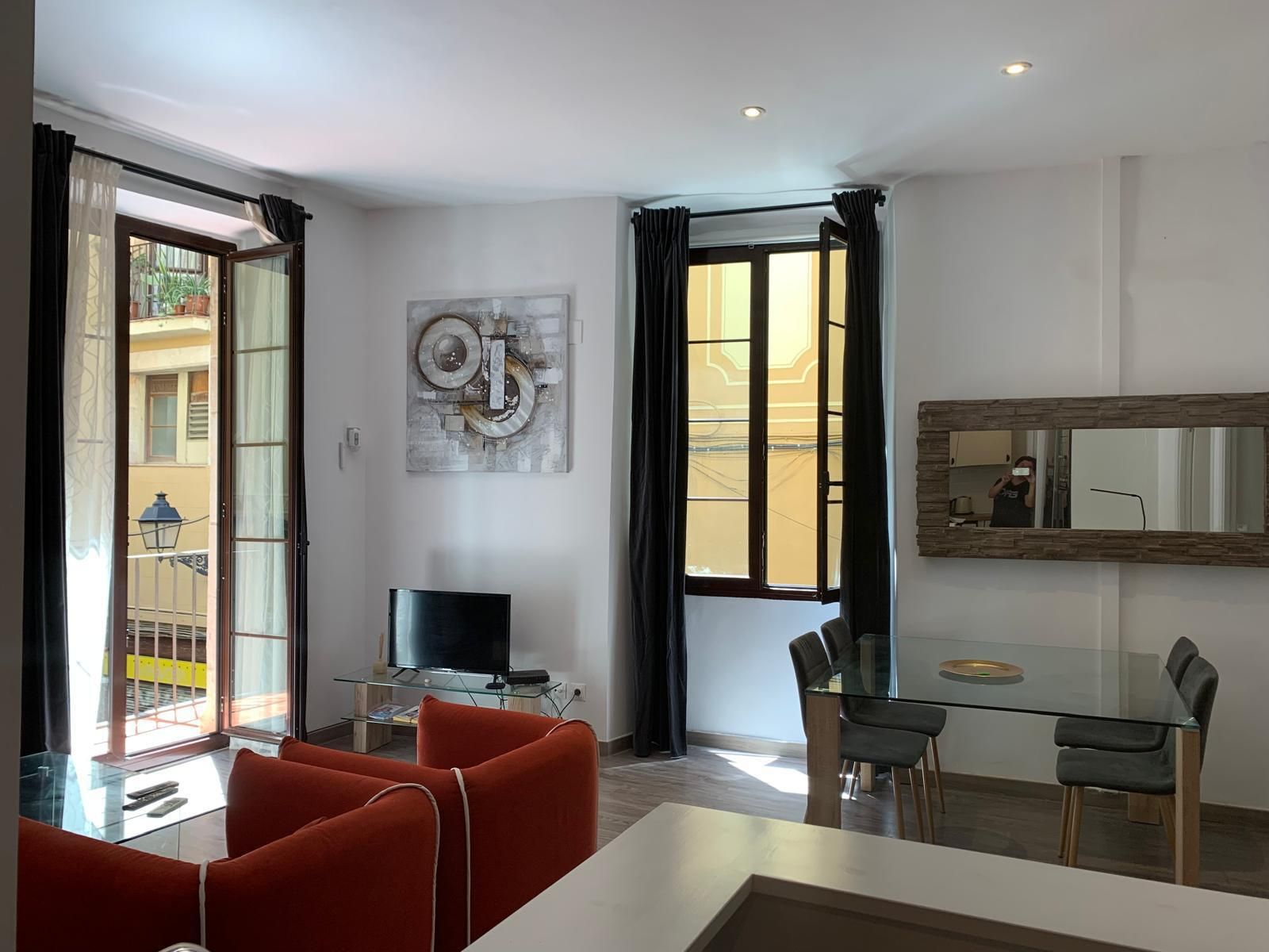 Sala d'estar de Pis en venda en  Barcelona Capital amb Aire condicionat, Parquet i Balcó