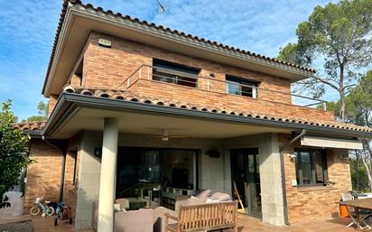 Exterior view of House or chalet for sale in Sant Cugat del Vallès  with Air Conditioner, Terrace and Swimming Pool