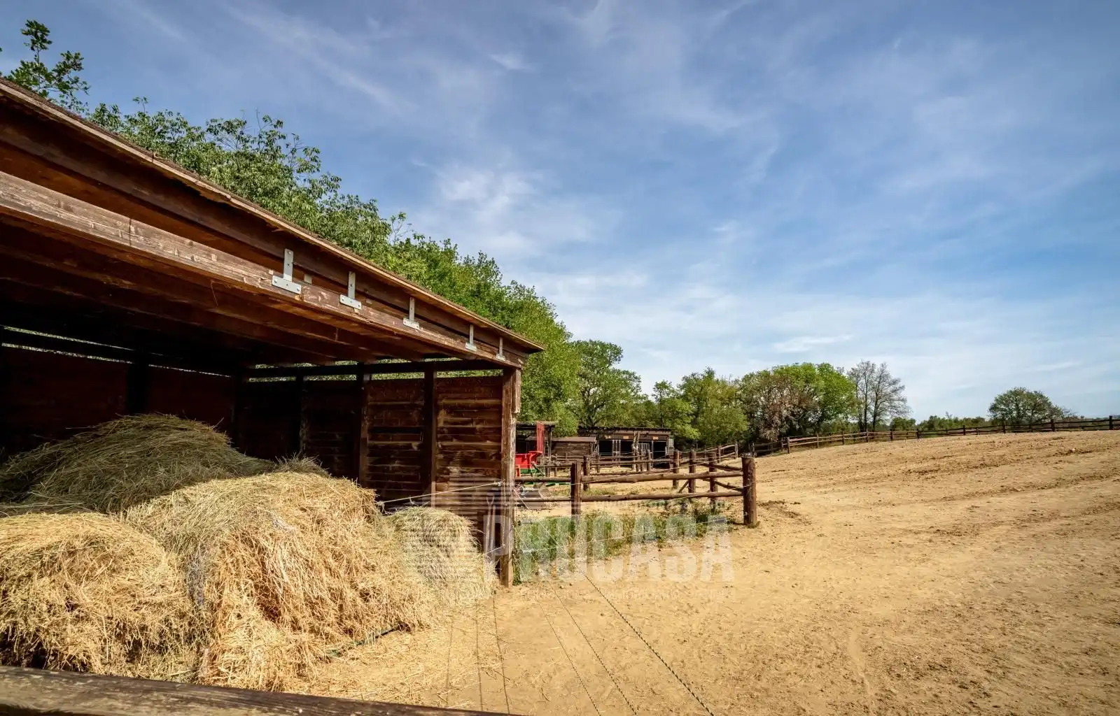 Exterior view of Houses for sale in Masarac i Vilarnadal  with Air Conditioner, Storage room and Swimming Pool