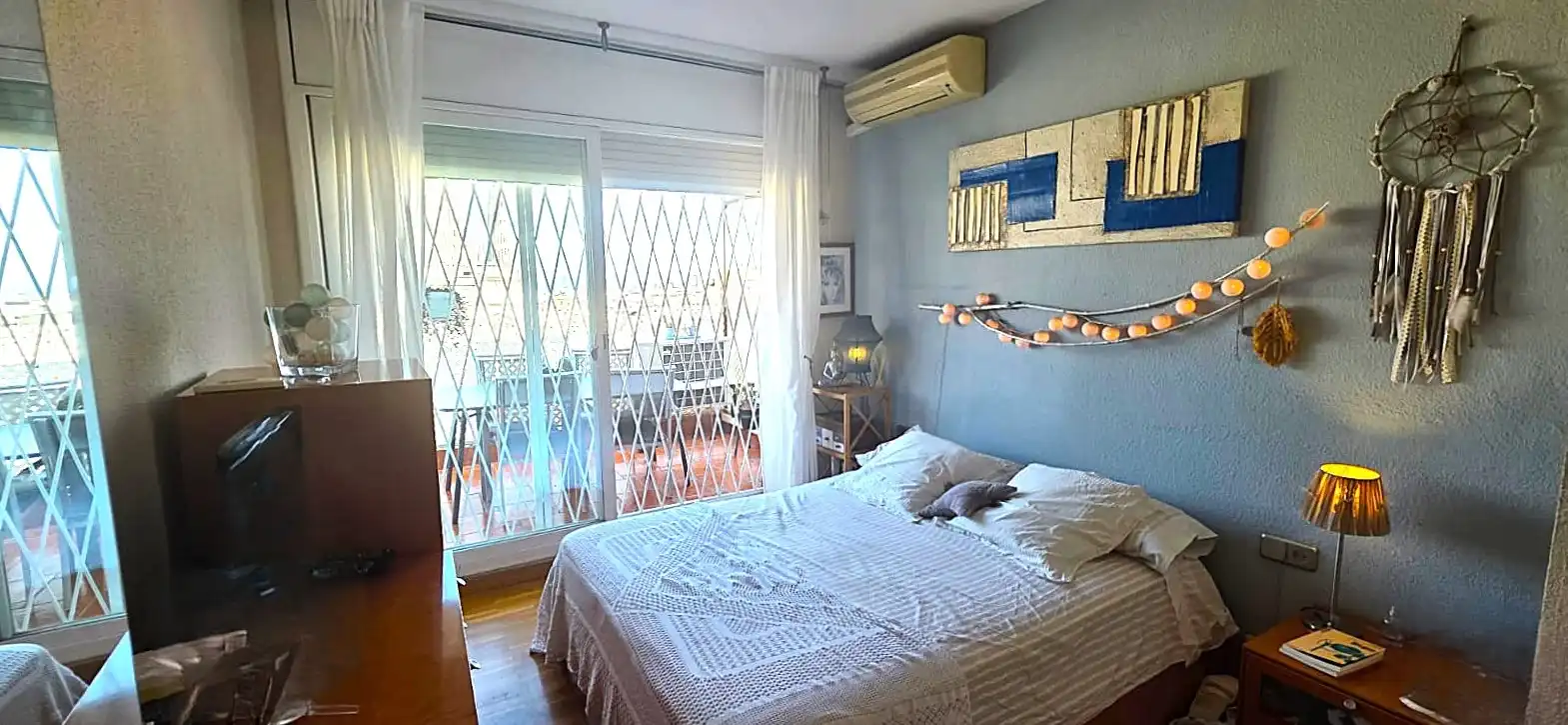 Dormitori de Àtic en venda en Eixample