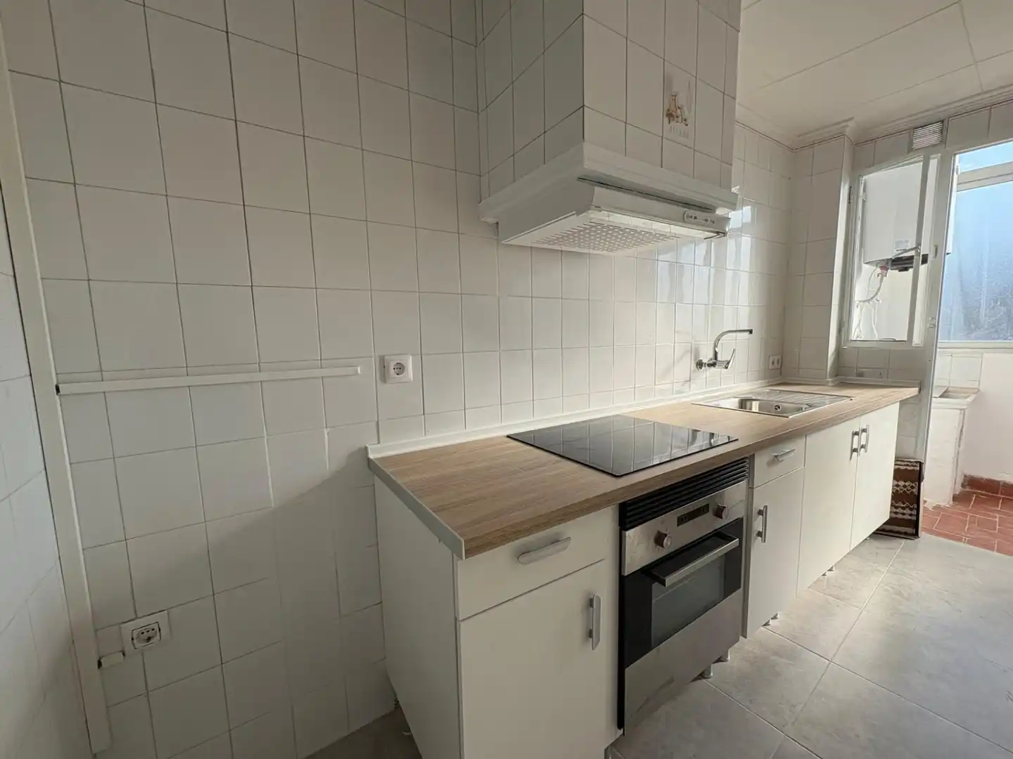 Cocina de Piso de alquiler en Villanueva de Castellón con Alarma