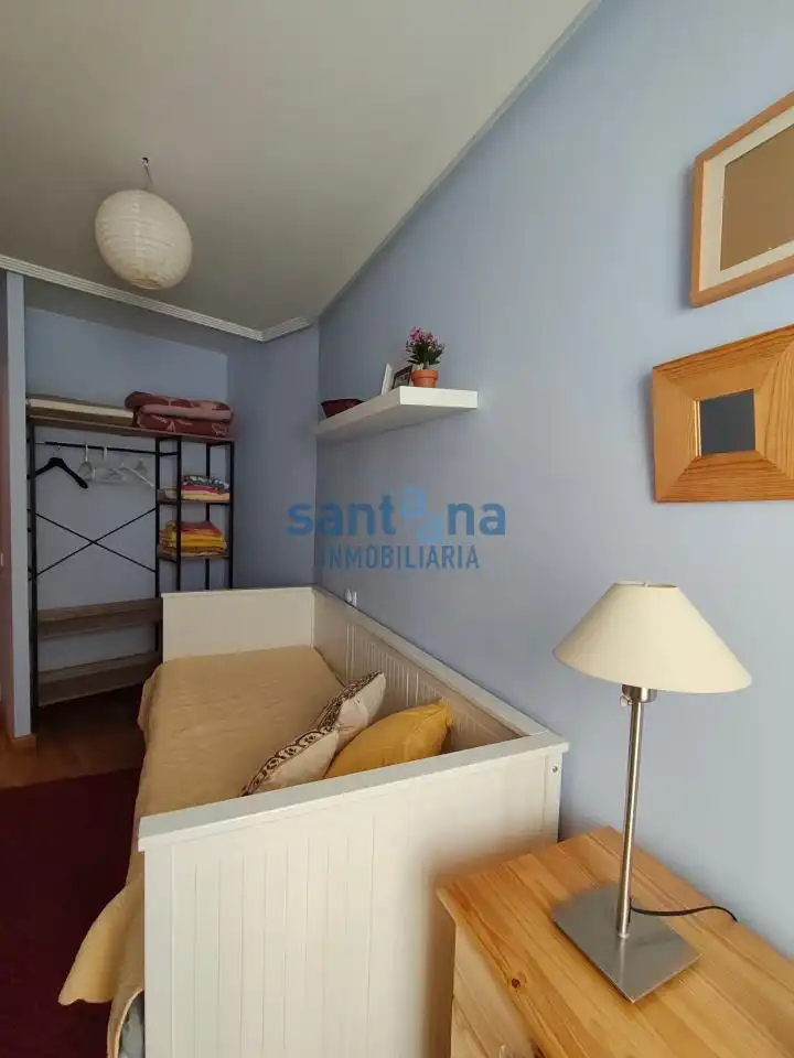 Bedroom of Apartments for rent in Puente Castro
