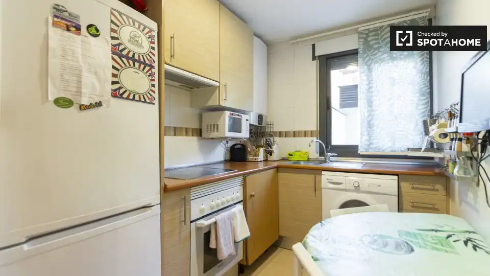 Cocina de Piso de alquiler en Pozuelo de Alarcón con Aire acondicionado, Calefacción y Amueblado