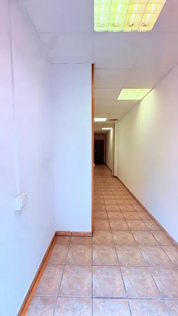 Business premises for sale in Poble, imagen 4