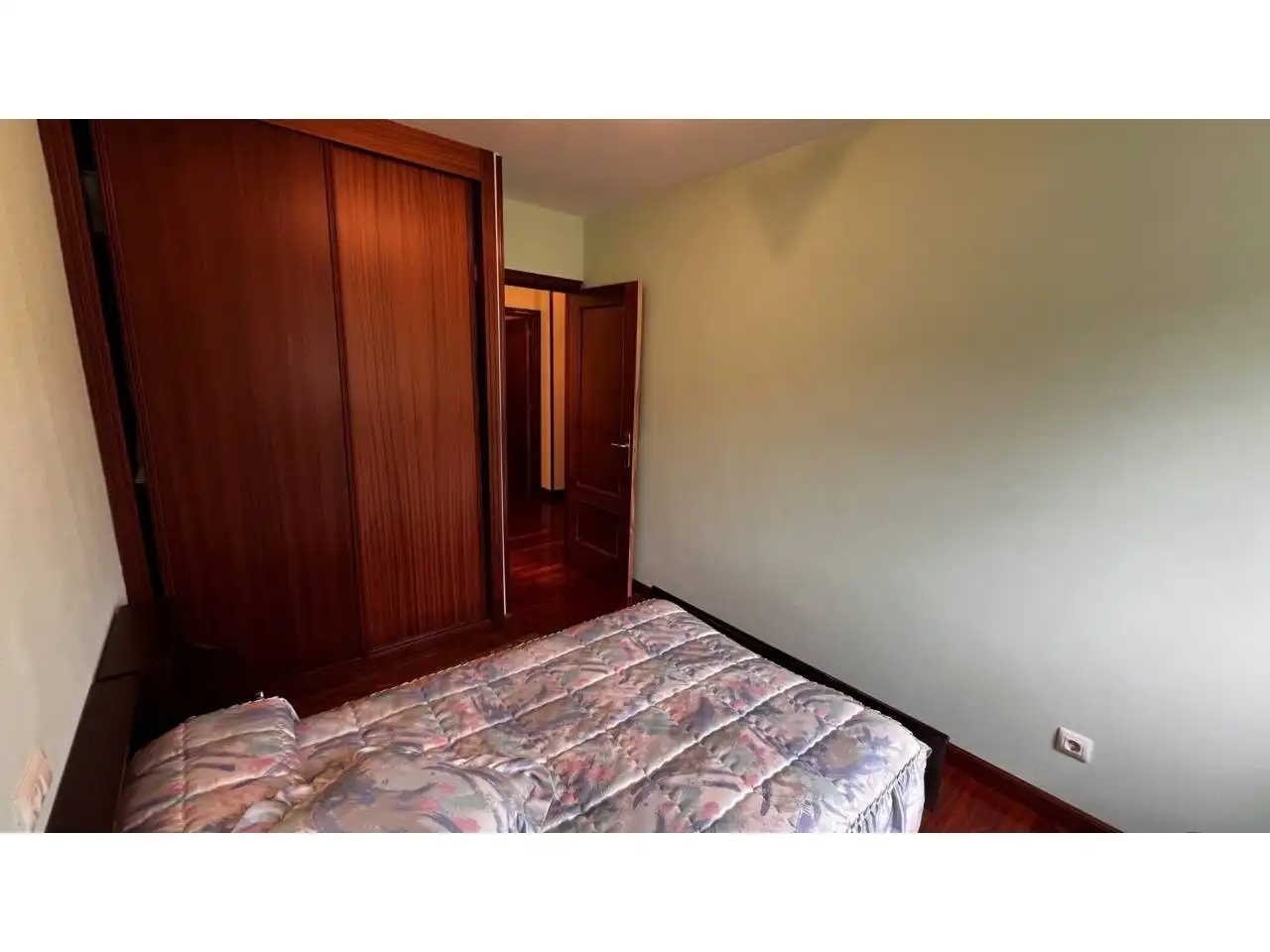 Bedroom of Detached homes for sale in Espinosa de los Monteros  with Heating, Private garden and Terrace