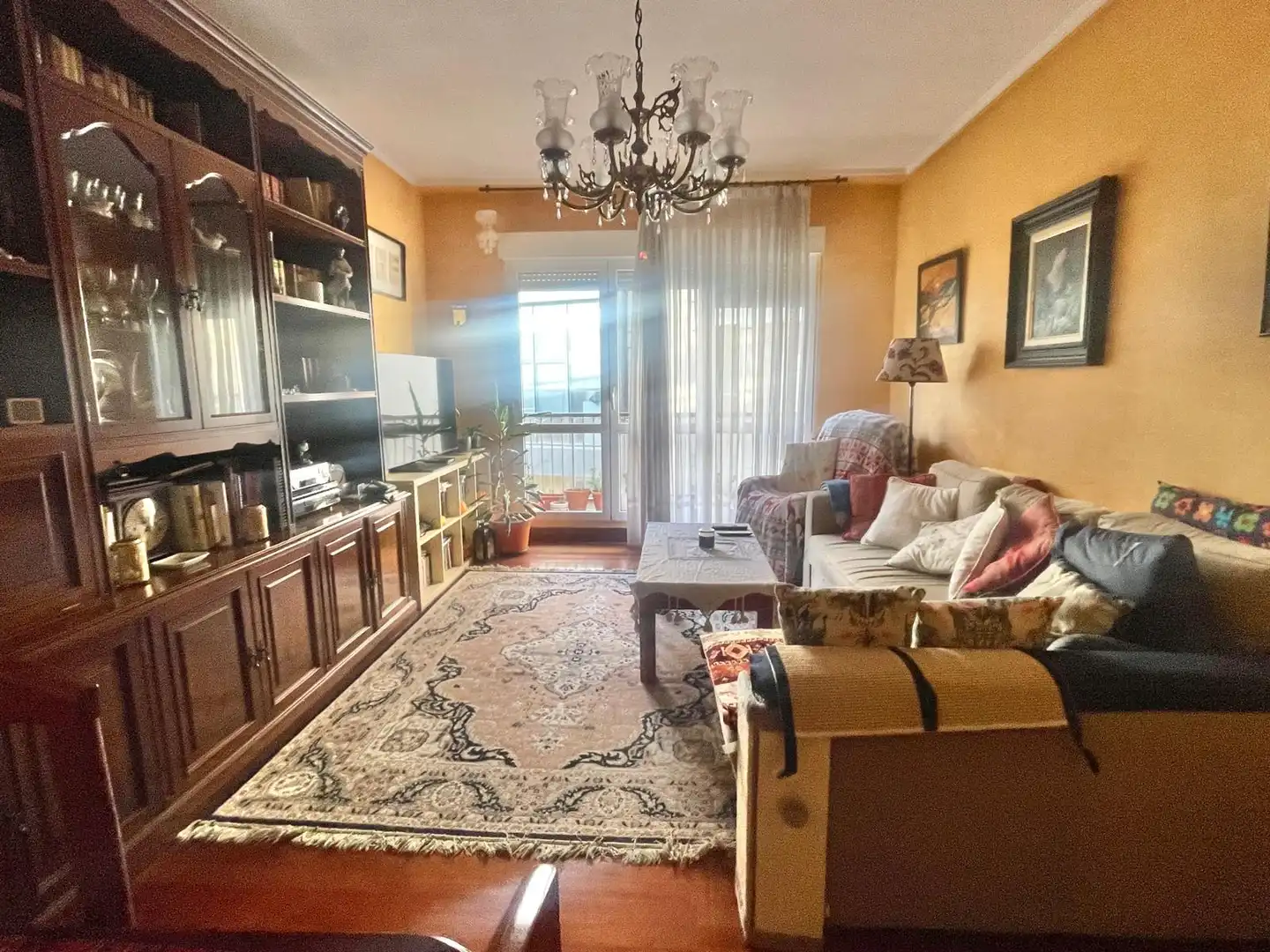 Living room of Flat for sale in Bilbao   with Heating, Terrace and Furnished