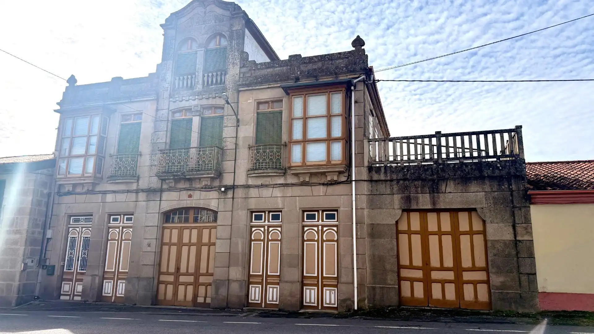 Vista exterior de Finca rústica en venda en Maceda amb Jardí privat, Terrassa i Traster