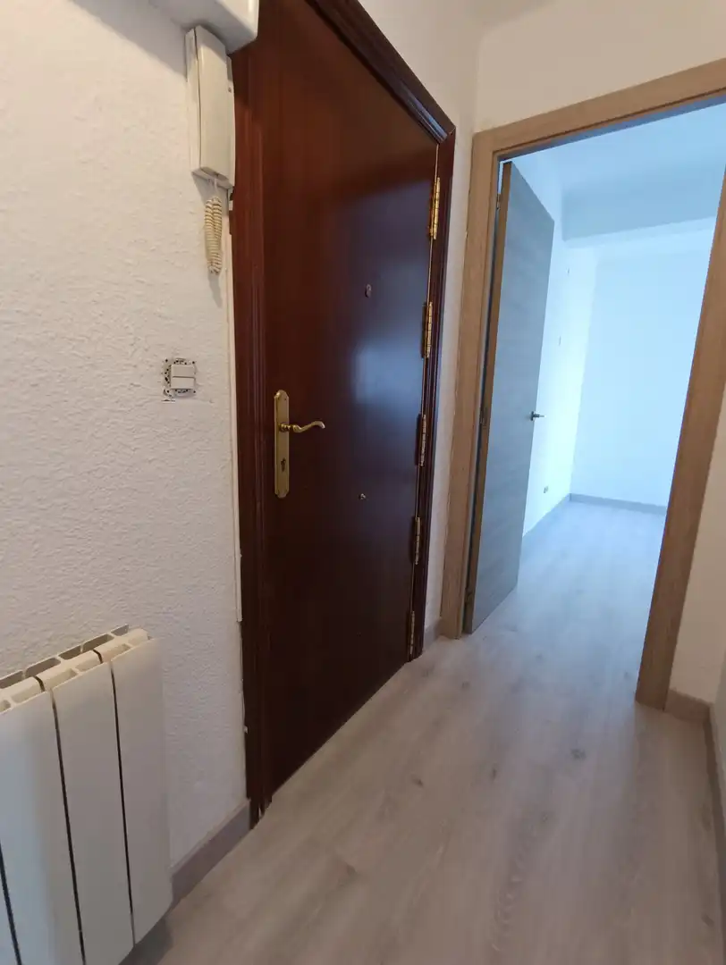 Flat for sale in Zaragoza  with Heating