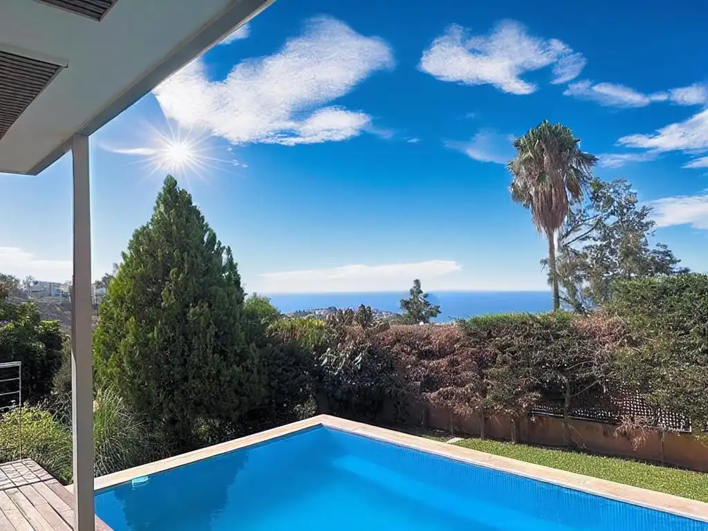 Piscina de Casa o chalet en venta en Málaga con Aire acondicionado, Calefacción y Jardín privado